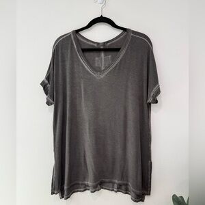 Zenana Outfitters Washed V-Neck Short Sleeve Top - Gray